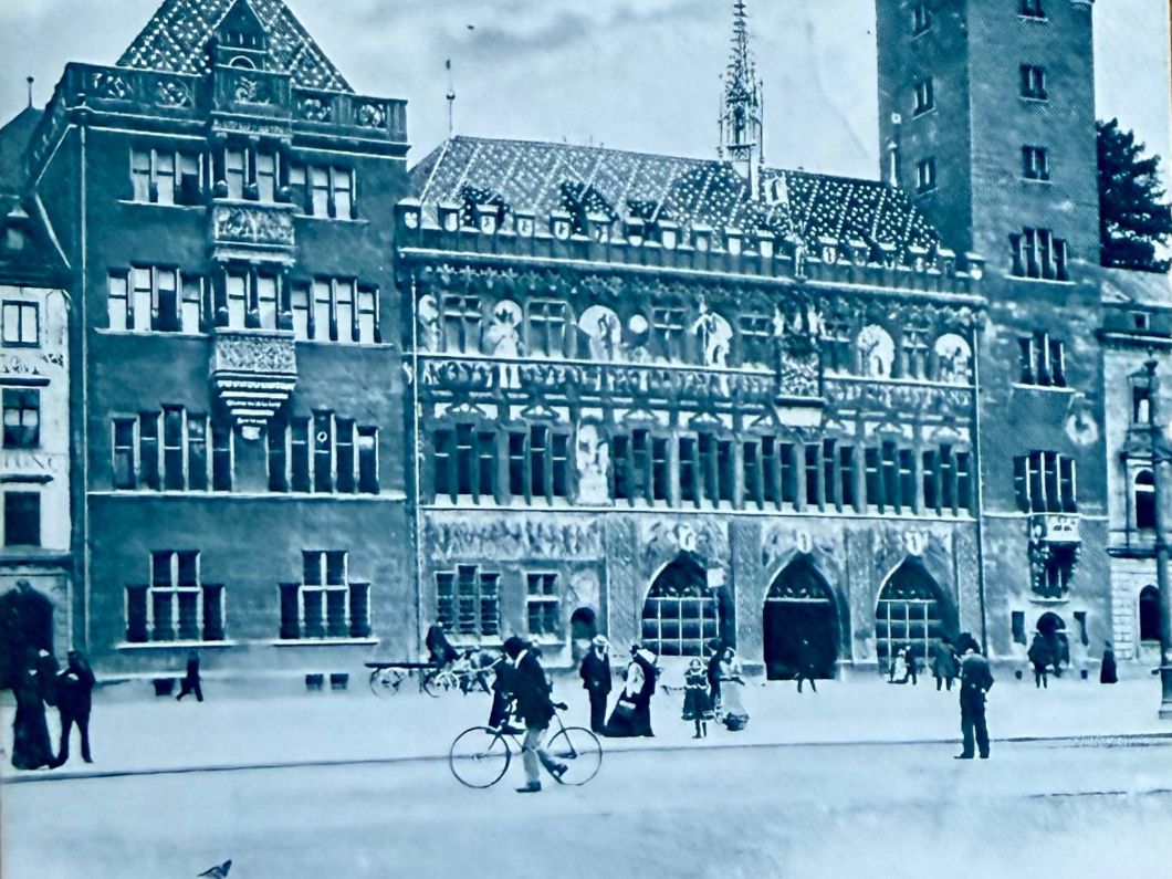 Cartoline postali: Basel - Das Rathaus - Animation 1909 – Usato da Lutry venduto da Ediego 2