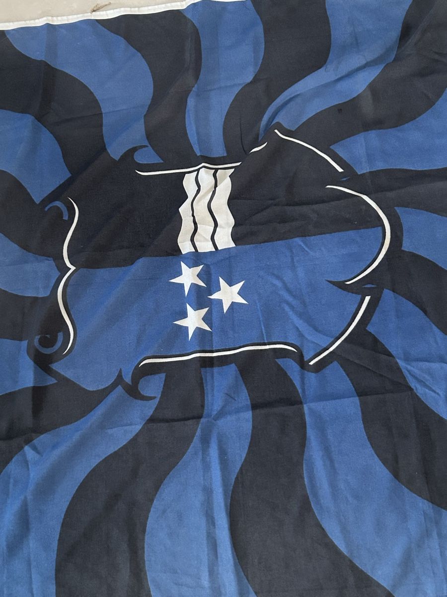 Fahnen: Grand drapeau du canton d’Argovie   – Gebraucht aus Thierrens von Bigla 2