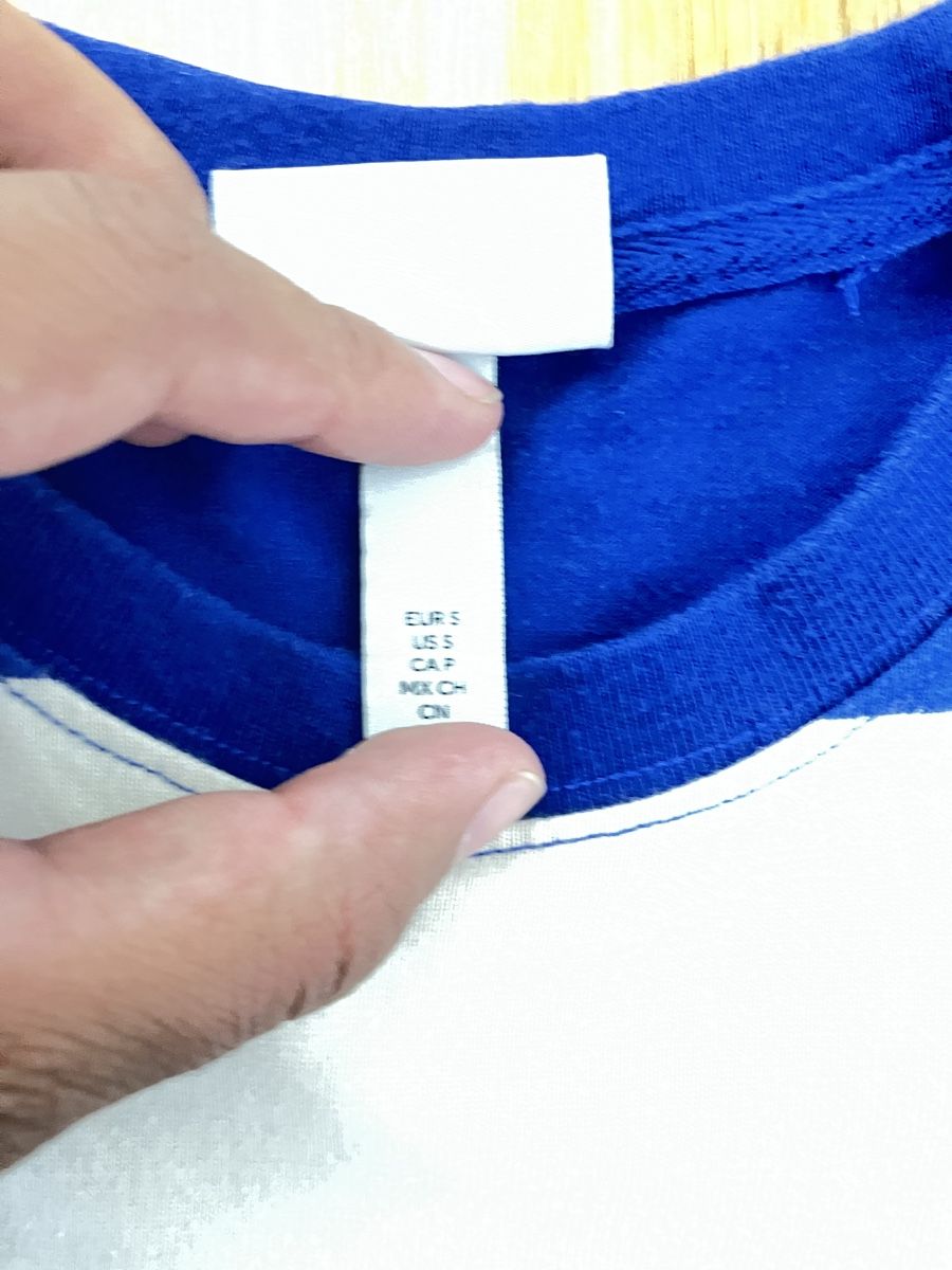 H&M Maglioni & Felpe: Longsleeve -Everything is connected H&M  – Usato da Zürich venduto da nik_7mkf 3