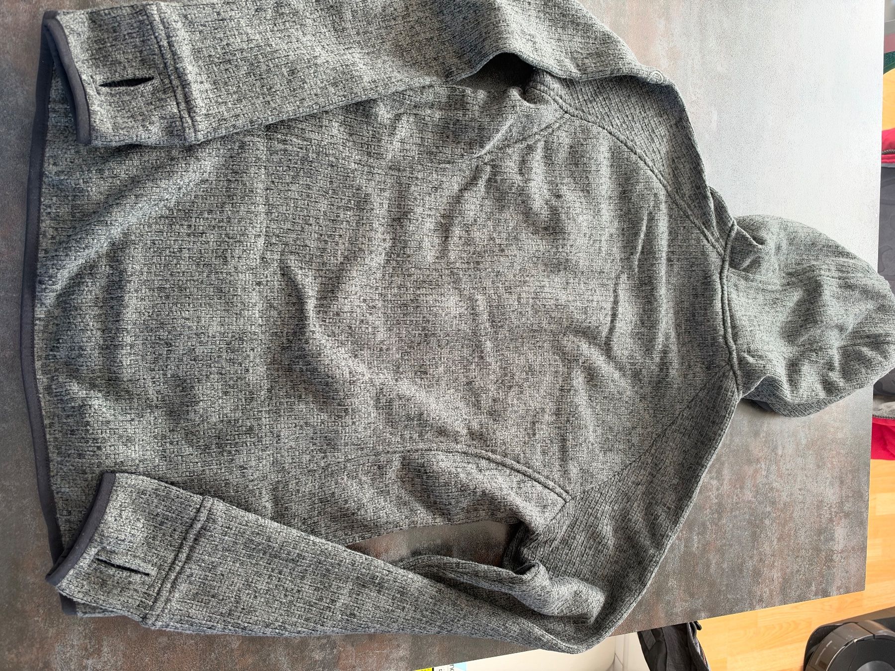 Sherpa Jacken: Sherpa Jacke – Gebraucht aus Brig von eyra2000 4