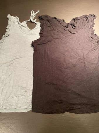 Zwei sehr angenehme Lascana Shirts Grösse L / eher M ***