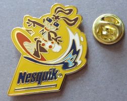 PIN NESQUIK SURFER HASE, COLLECTION MONDO