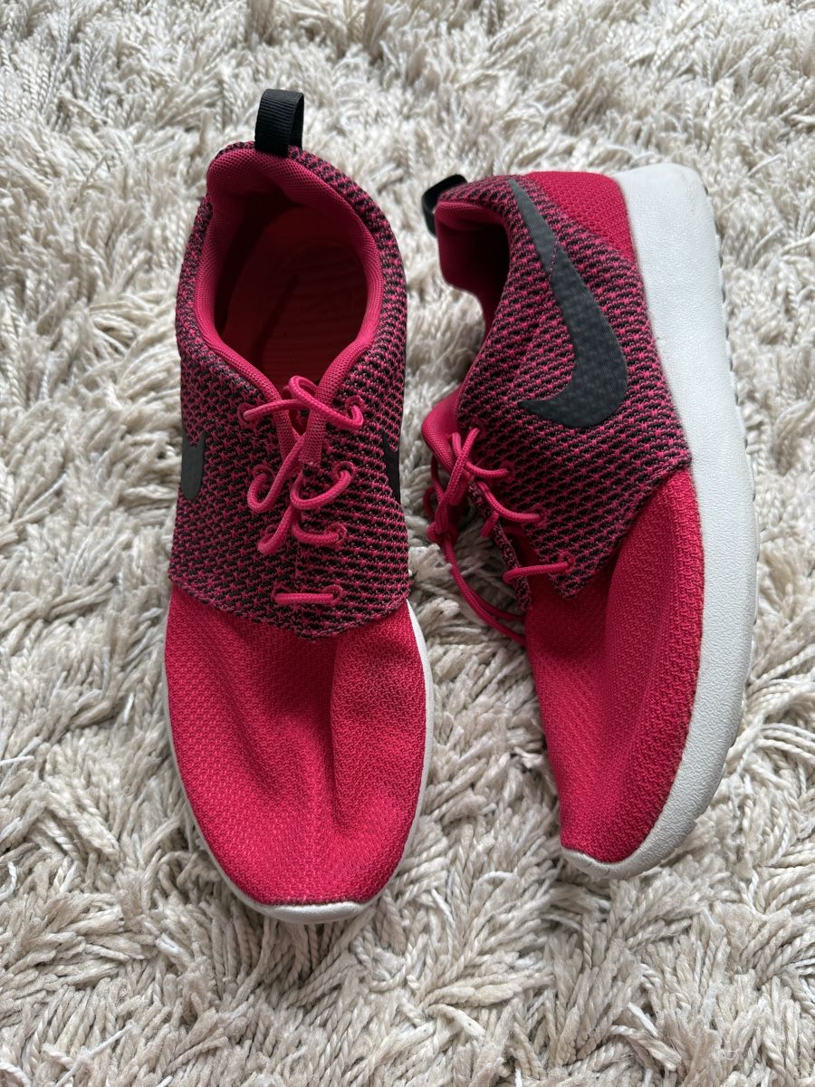 Nike Scarpe da uomo: Nike Rosherun – Usato da Zürich venduto da Sebi.063 1