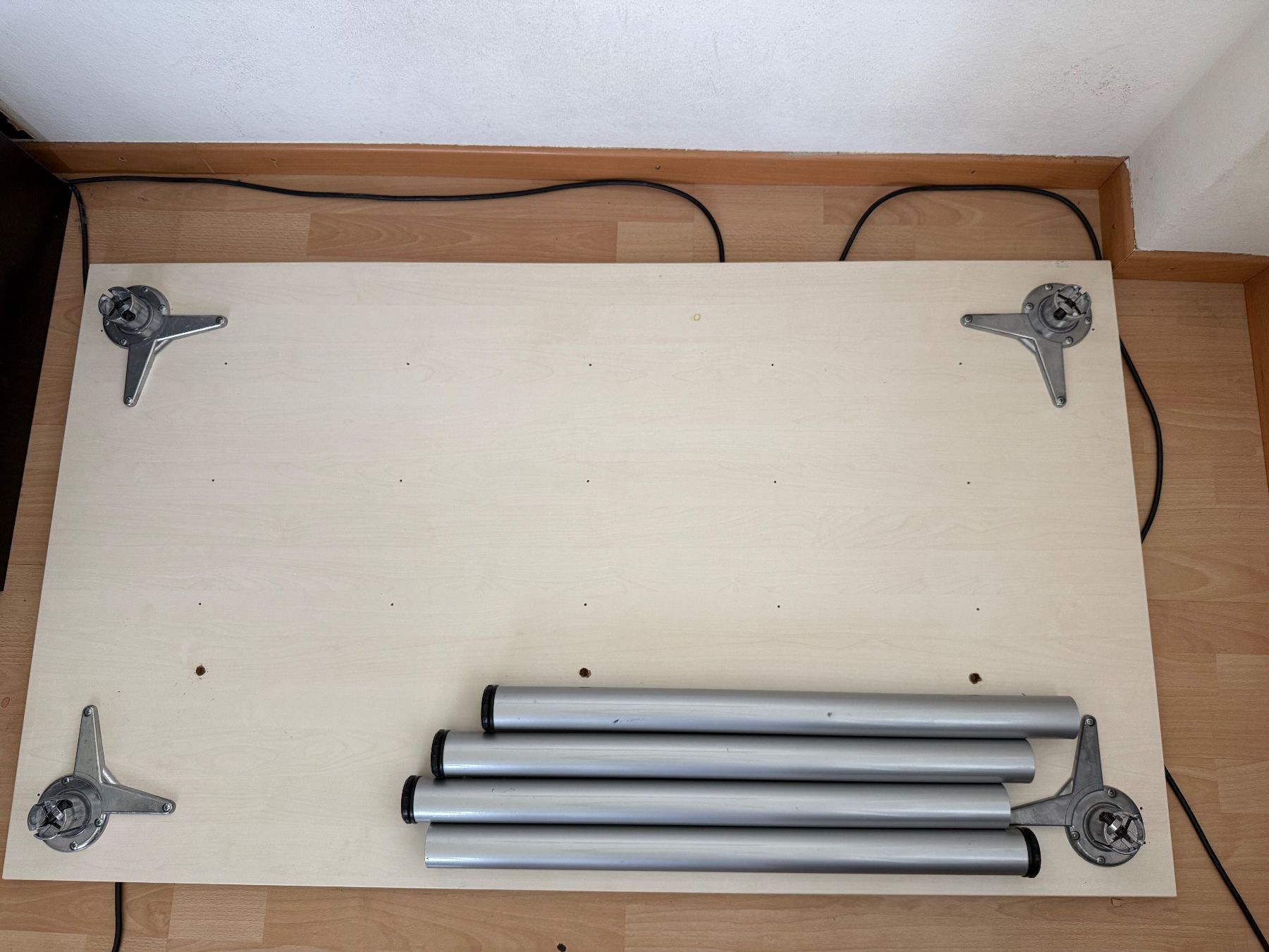 Scrivanie: Schreibtisch 140x80x70 – Usato da Ebikon venduto da M.Birrer 4