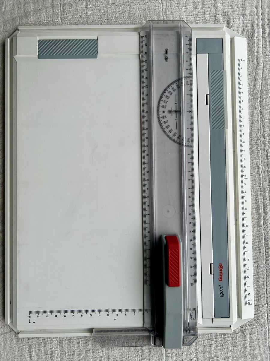Rotring Profil A4 Zeichenbrett, gut erhalten (Gebraucht) in Sursee für ...