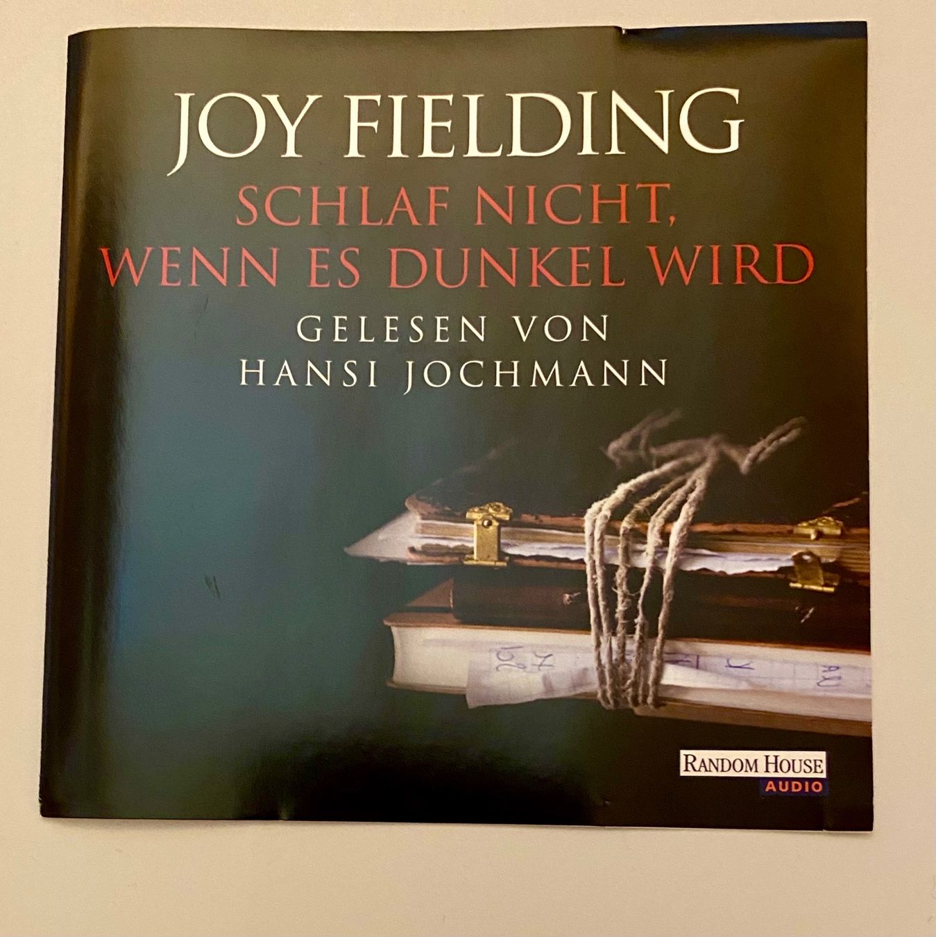 Audiolibri: Joy Fielding: Schlaf nicht, wenn es dunkel wird - CD Hörbuch – Usato da Stüsslingen venduto da BrigeLee