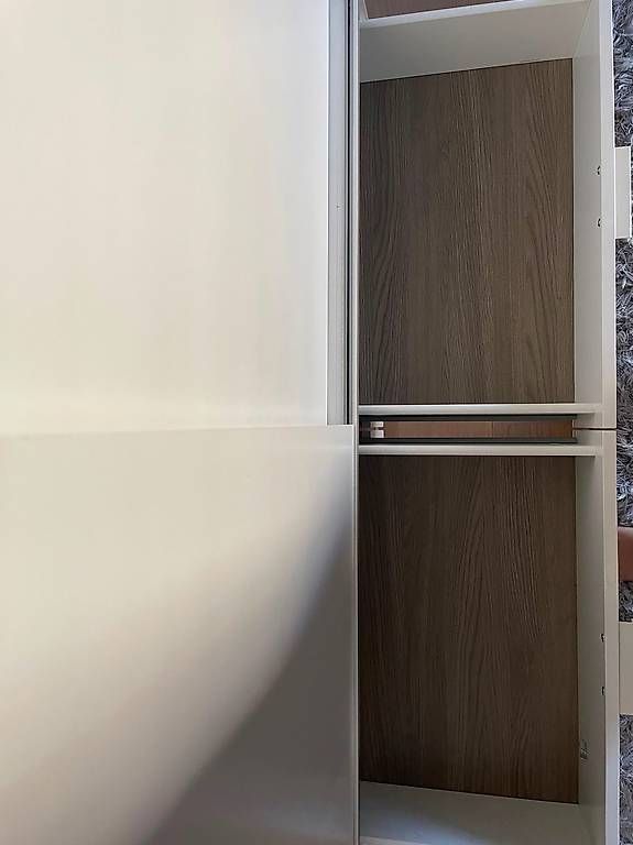 Armadi: Ikea Schrank – Usato da Männedorf venduto da Binggi4 1