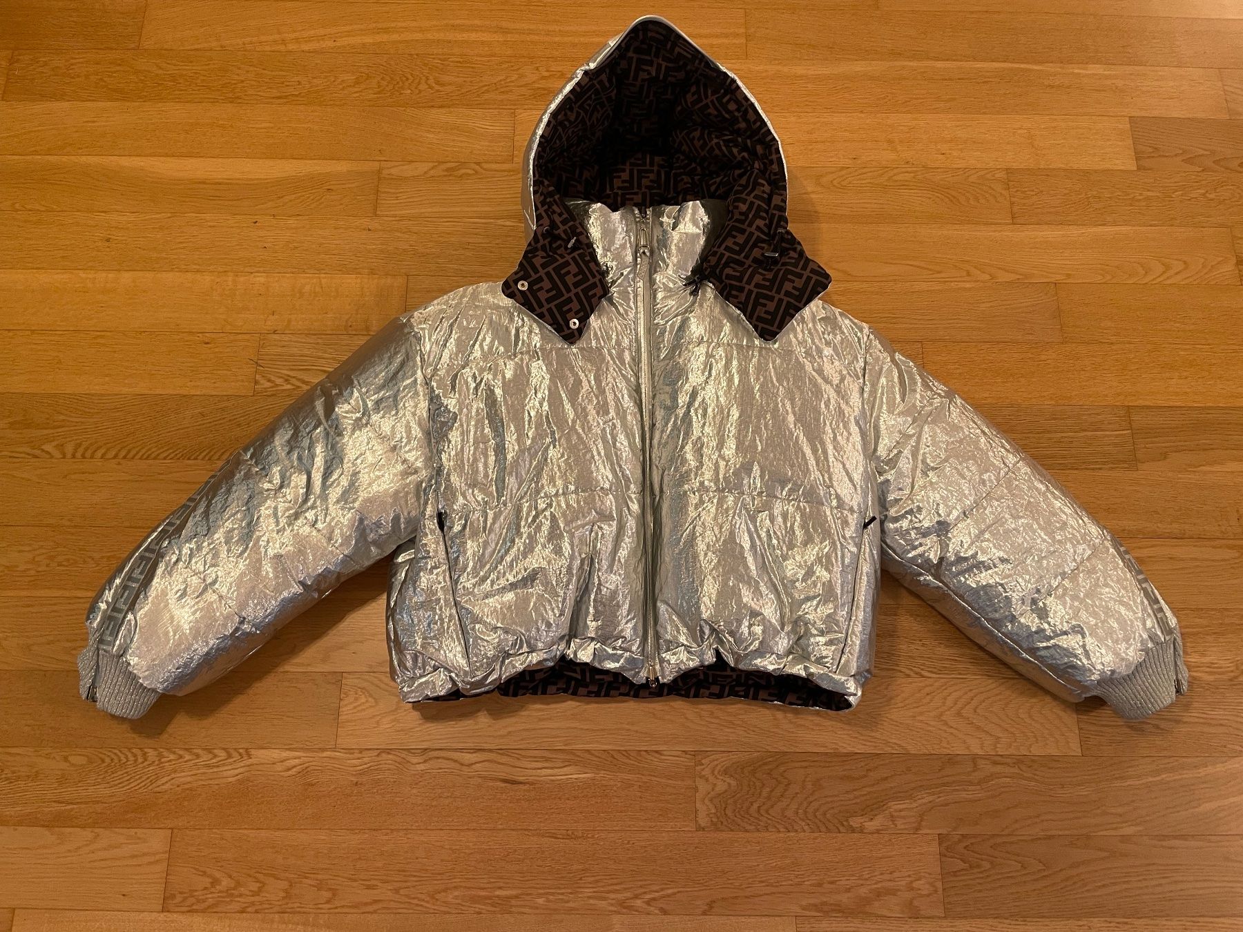 Fendi Giacche: FENDI x Nicky Minaj FF Puffer Jacket – Nuovo (secondo la descrizione) da Corcelles NE venduto da gingerbrain