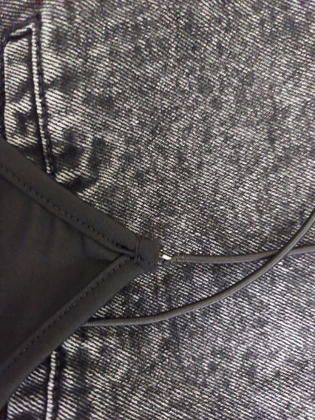 Tops: Top Schwarz Skelett Motiv – Gebraucht aus Gwatt (Thun) von B.D.999 1