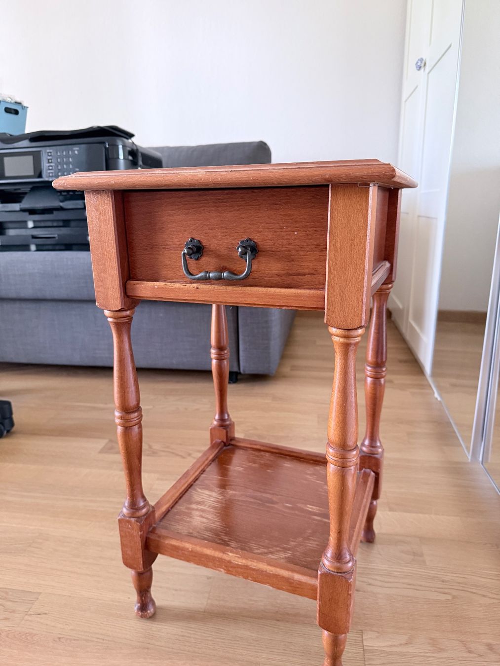 Cassettiere: Beistelltisch mit Schublade – Usato da Kusnacht venduto da pen_r2tn 2
