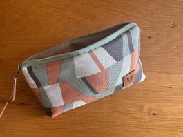 Handmade Täschchen – Geometrisch mint/rost