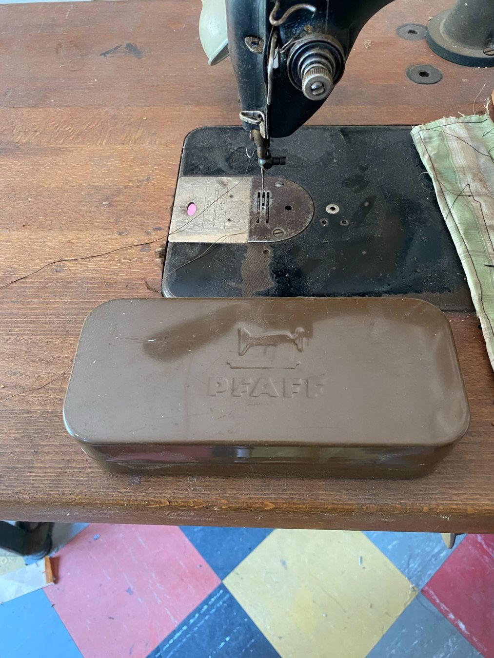 Pfaff Macchine da cucire: Schnellnähmaschine Pfaff – Usato da Kriessern venduto da schwedenstahl_fan 3