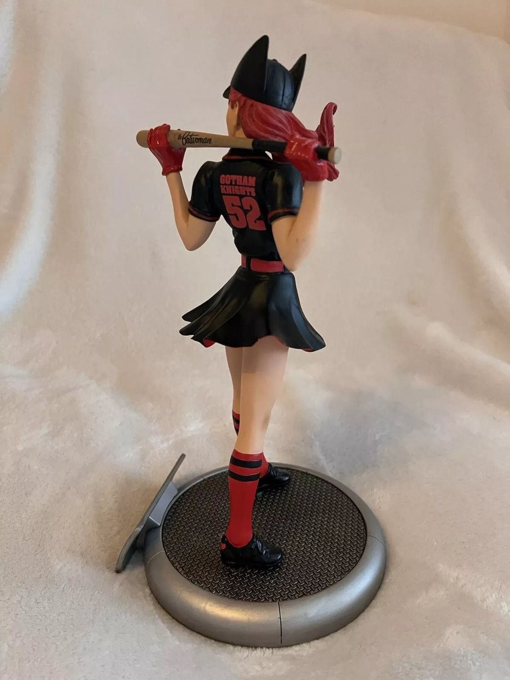 Statuette: DC Collectibles - DC Comics Bombshells - Batwoman – Usato da Oberentfelden venduto da FiguresAndGamesPlace 3
