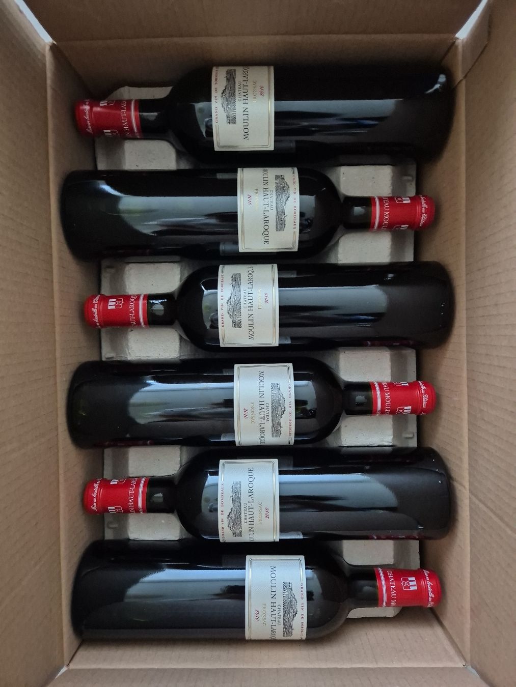 Vino: 12x Chateau Moulin Haut-Laroque – Nuovo (secondo la descrizione) da Volketswil venduto da 2000ra