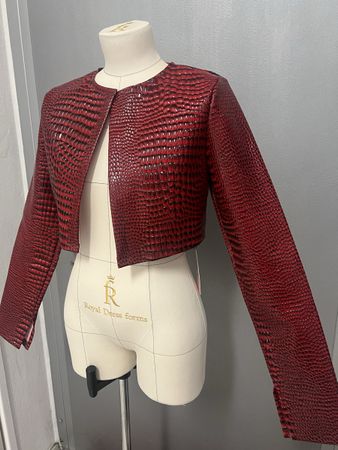 Absolut neue, ungetragene kurze Jacke von MICAS – mit Etiket