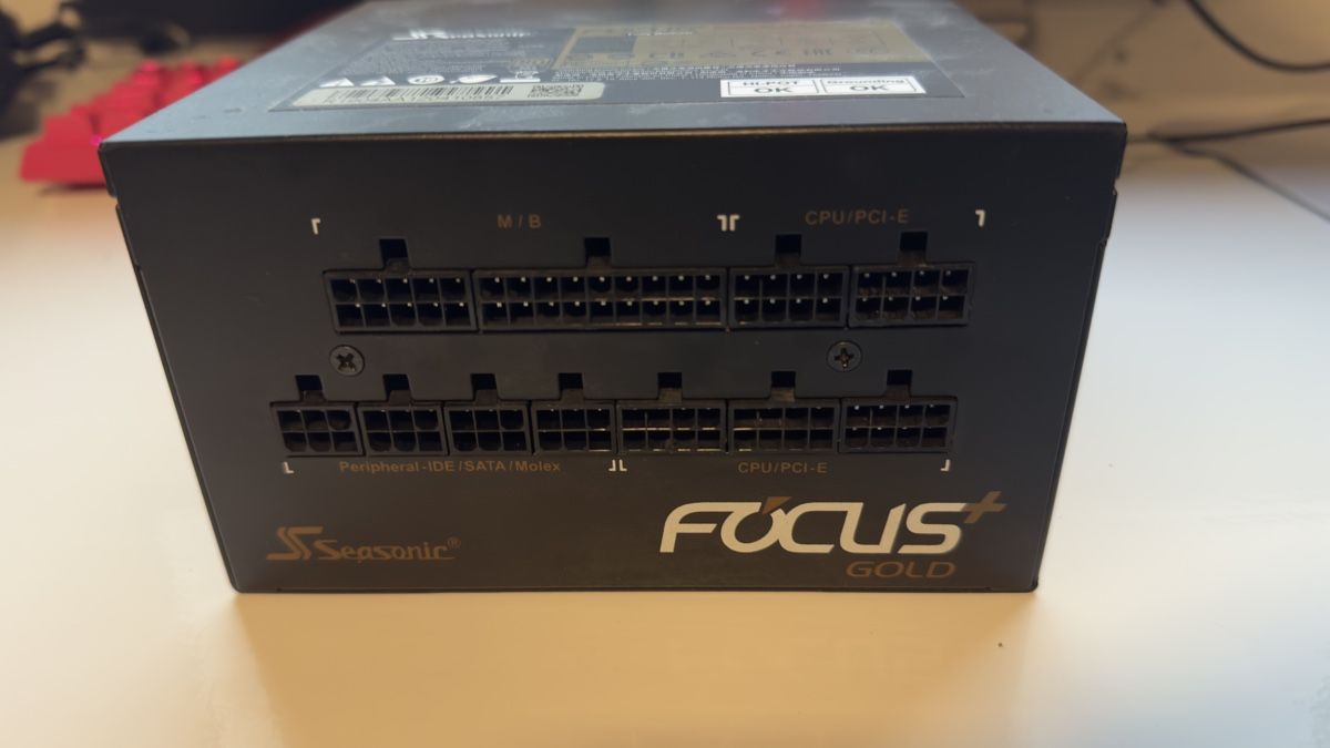 Seasonic Componenti elettronici: Sea Sonic 850W Gold+ Netzteil  – Usato da Brugg AG venduto da KOL2555 2