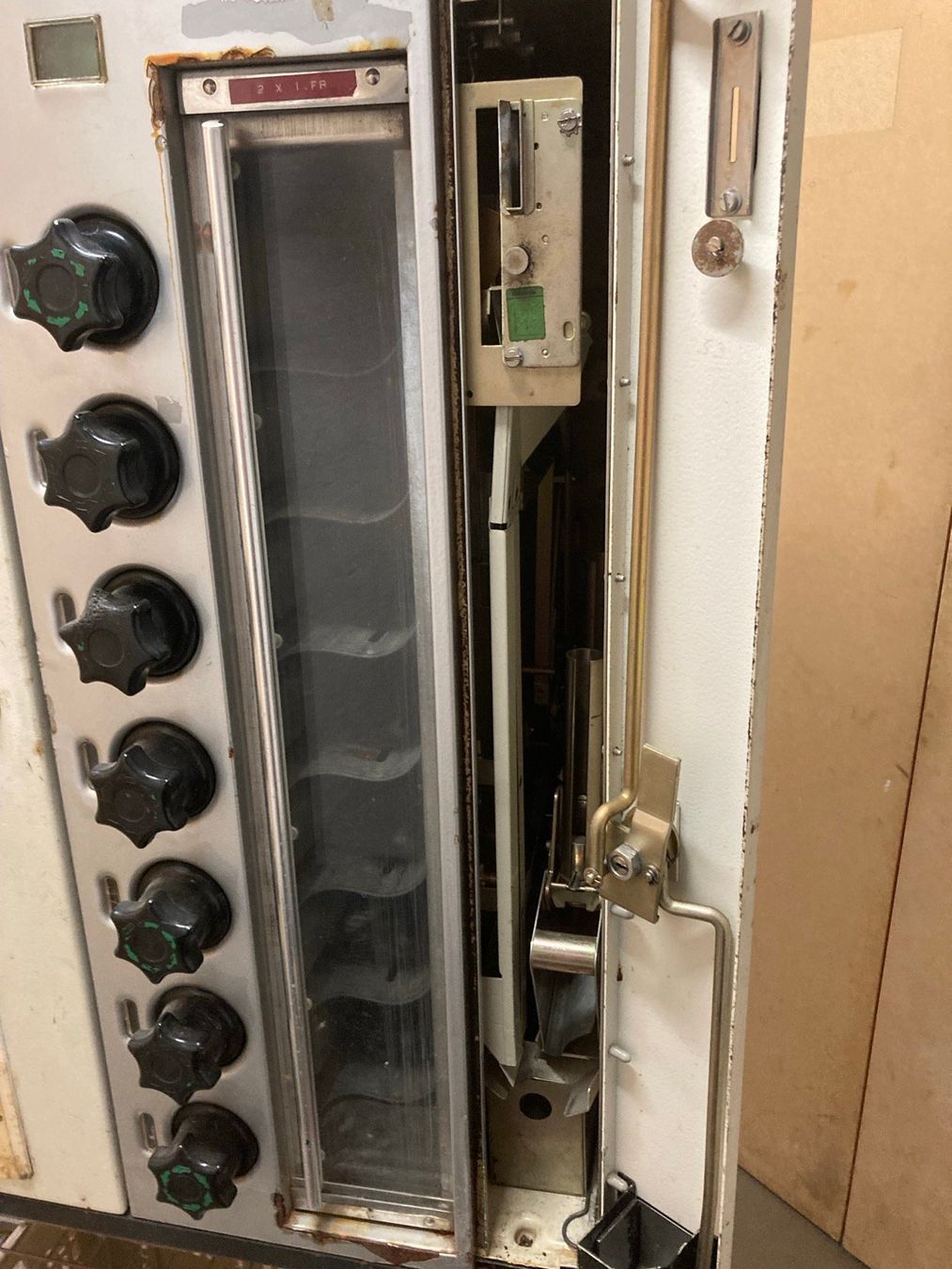 Sonstiges für die Gastronomie & Hotel: Getränkeautomat Vintage – Gebraucht aus Zürich von Pbloechlinger 5