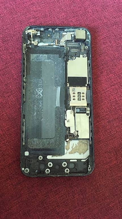 Telefoni cellulari / Smartphones: iPhone 5 64GB carte mère – Usato da Chavannes-Près-Renens venduto da chr_h9df