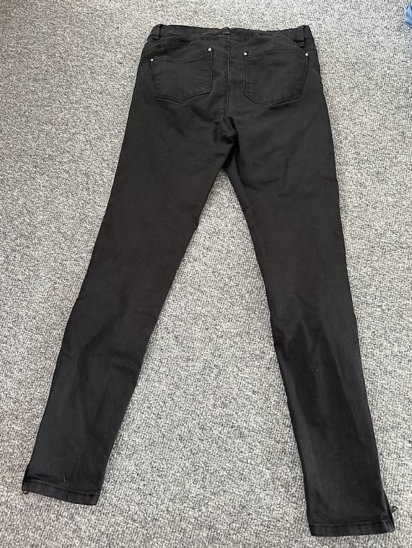 Jeans: Zebra Jeans Damen Gr. S – Usato da Arnegg venduto da lar_v5qm 1