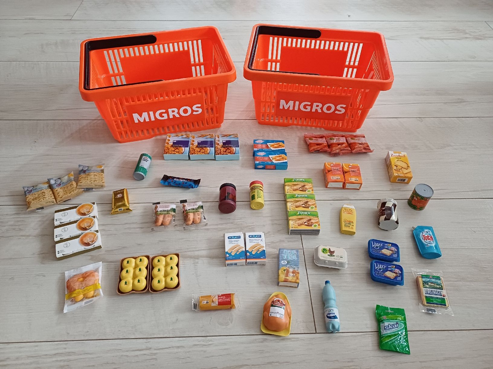 Migros Giocattoli: Lot Minimania Migros – Usato da Neuchâtel venduto da drloulou