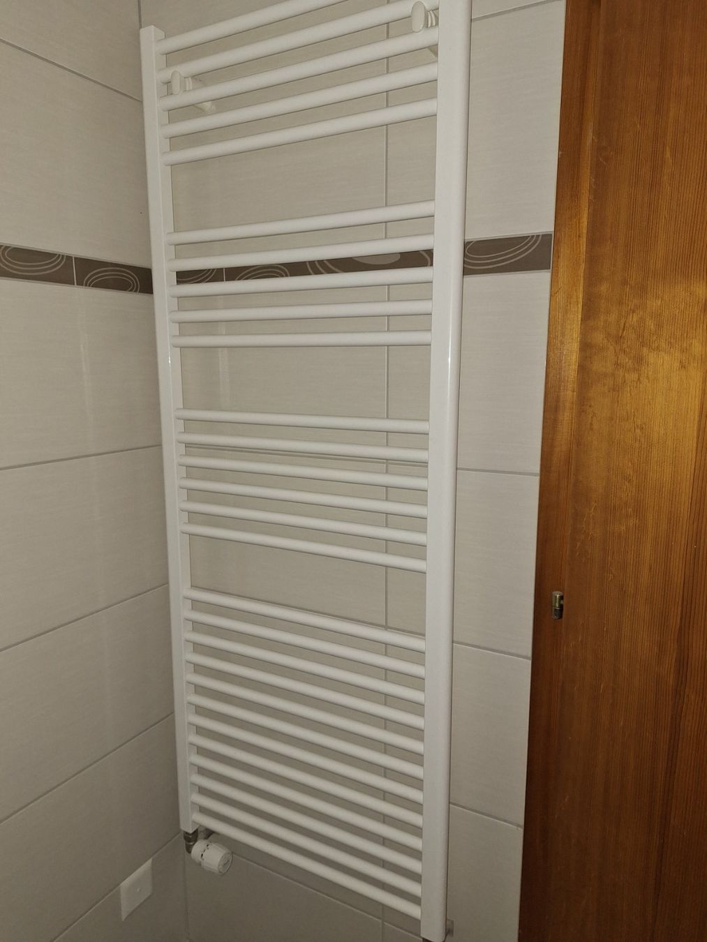 Heizgeräte: Handtücher-Radiator – Gebraucht aus Blumenstein von lostinspace85