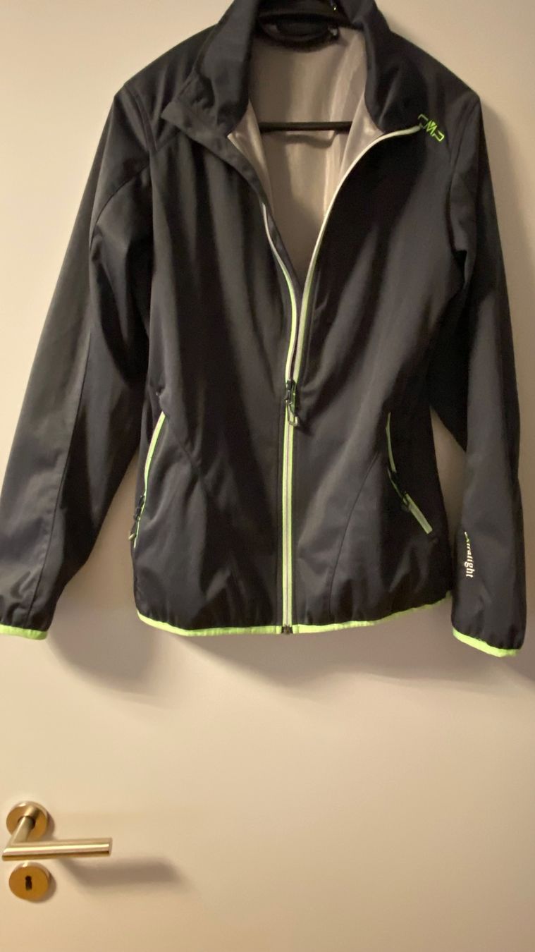 CMP Jacken: Leichte Jacke CMP – Gebraucht aus Starrkirch-Wil von sclupain 1