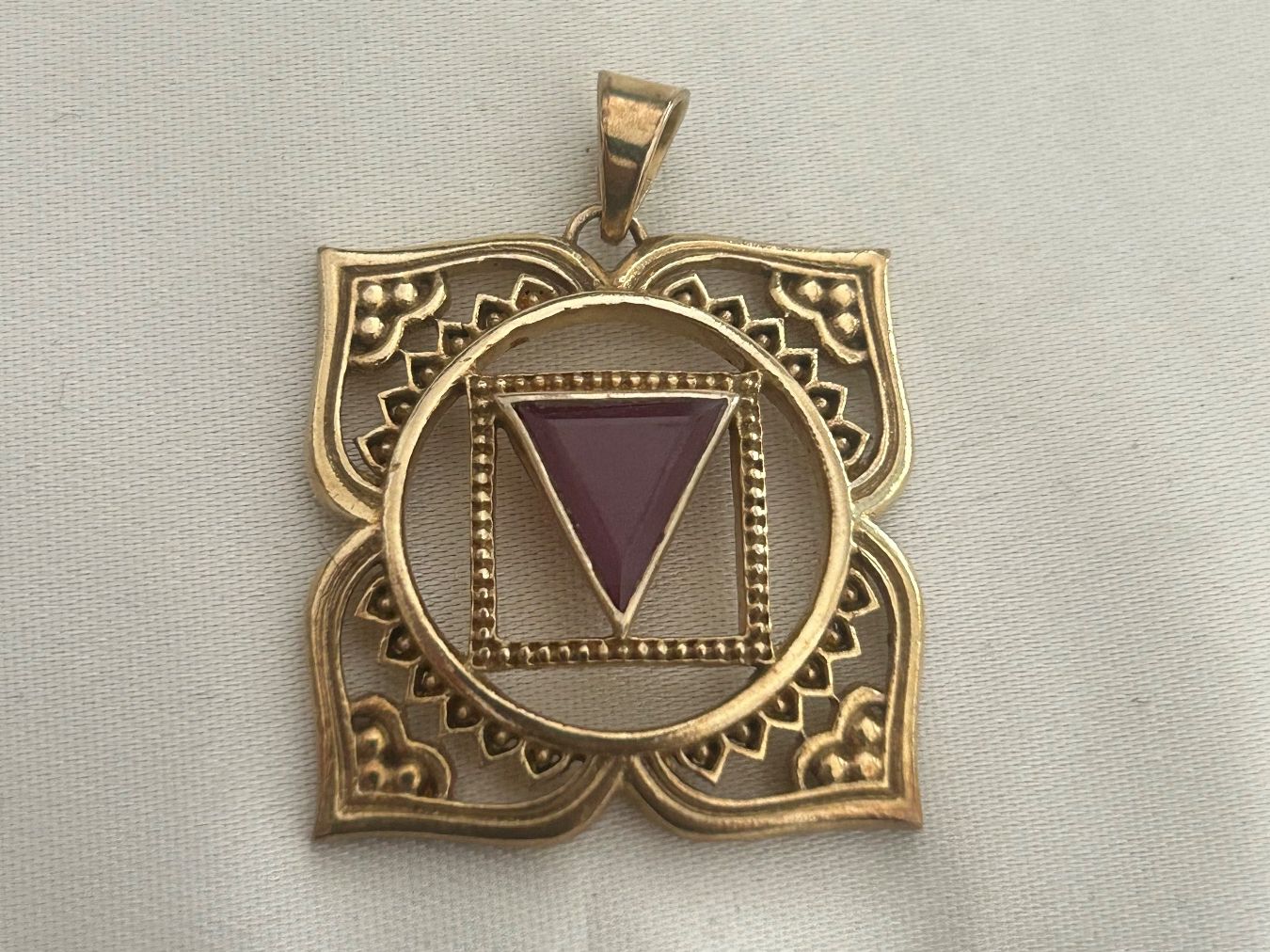 Ciondoli: CHAKRA Anhänger 925 Silber Muladhara Chakra mit Rubin – Usato da Bern venduto da FreitagsSachen22 9