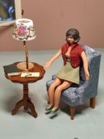 Puppenstube Lampe, Tisch und Sessel, Vintage Style - Reutter