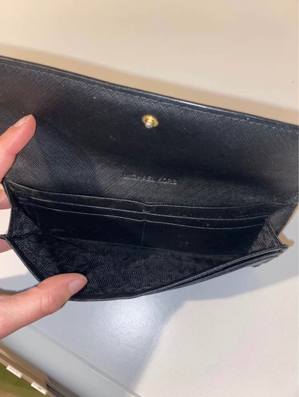 Michael Kors Portamonete: Portefeuille Michael Kors – Usato da Neuchâtel venduto da eli_dxt9 2