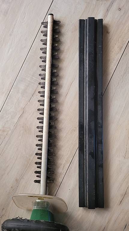 Alle Werkzeuge: Electric hedge trimmer - Okay – Gebraucht aus Denges von sim_pt5w 3