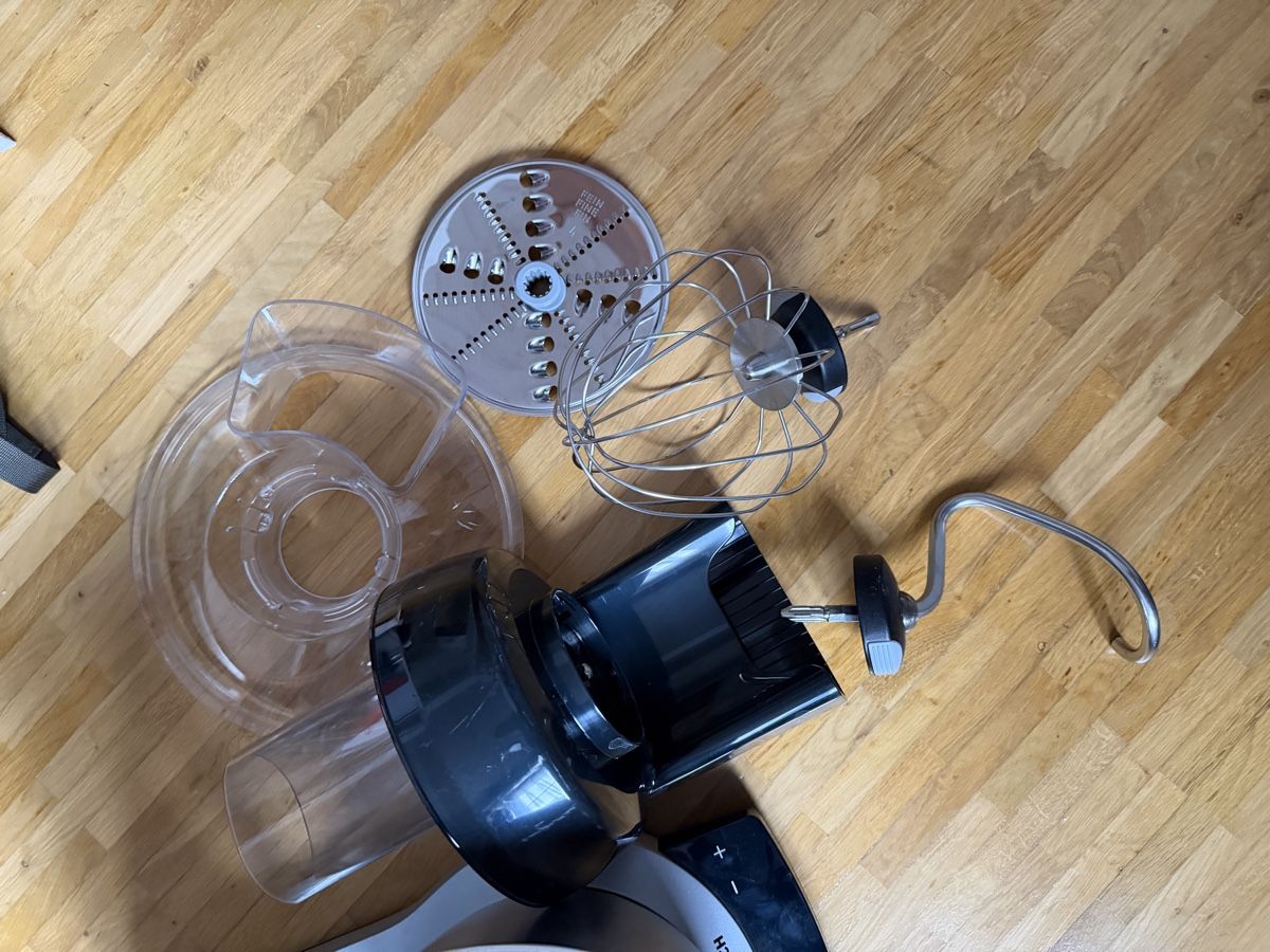 Elettrodomestici da cucina: Küchenmaschine Bosch OptiMUM 1500Watt – Usato da Studen BE venduto da FLURIBOY1 3