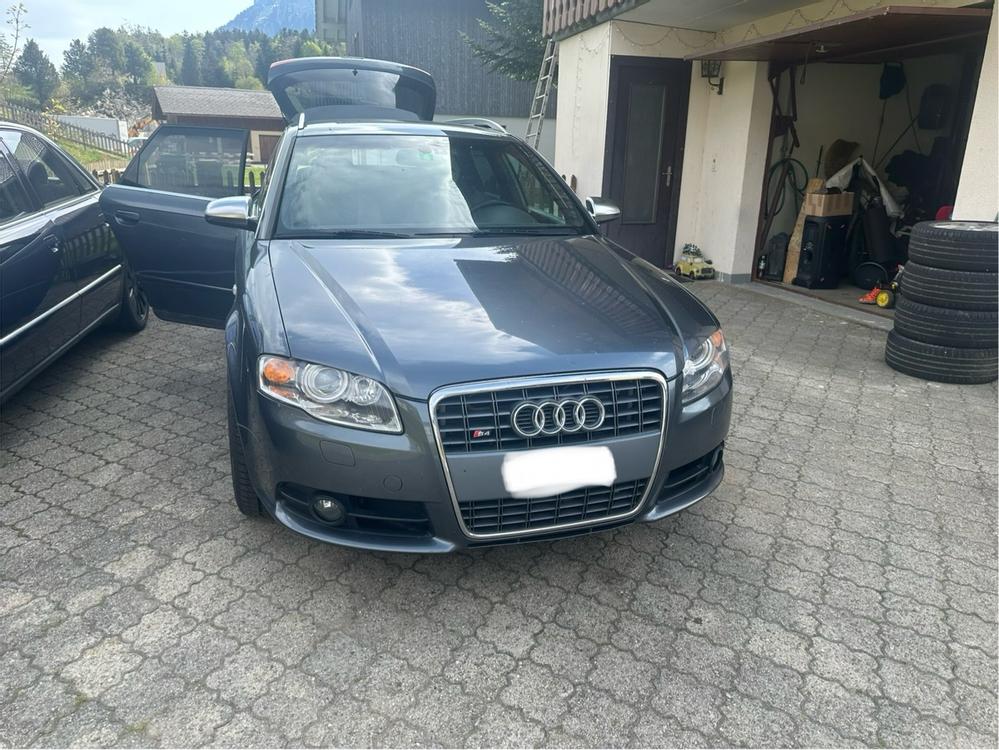 Audi s4 b7 Quattro