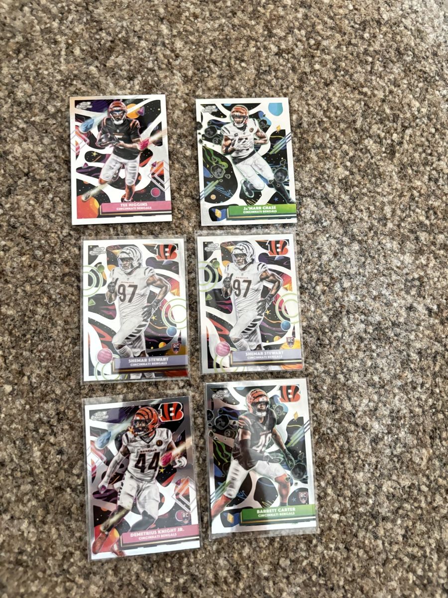 Topps Cartes à collectionner: Topps cosmic 2025 Cincinnati Bengals – Neuf (Voir description) à Bern par Enkey 1