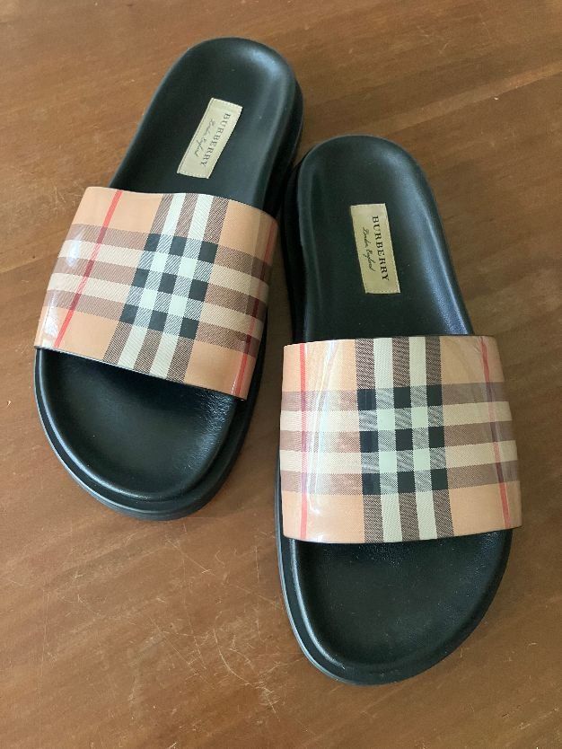 Burberry Damenschuhe: Burberry Sandalen /Pantolettes NEU – Neu (gemäss Beschreibung) aus Zürich von tancredi