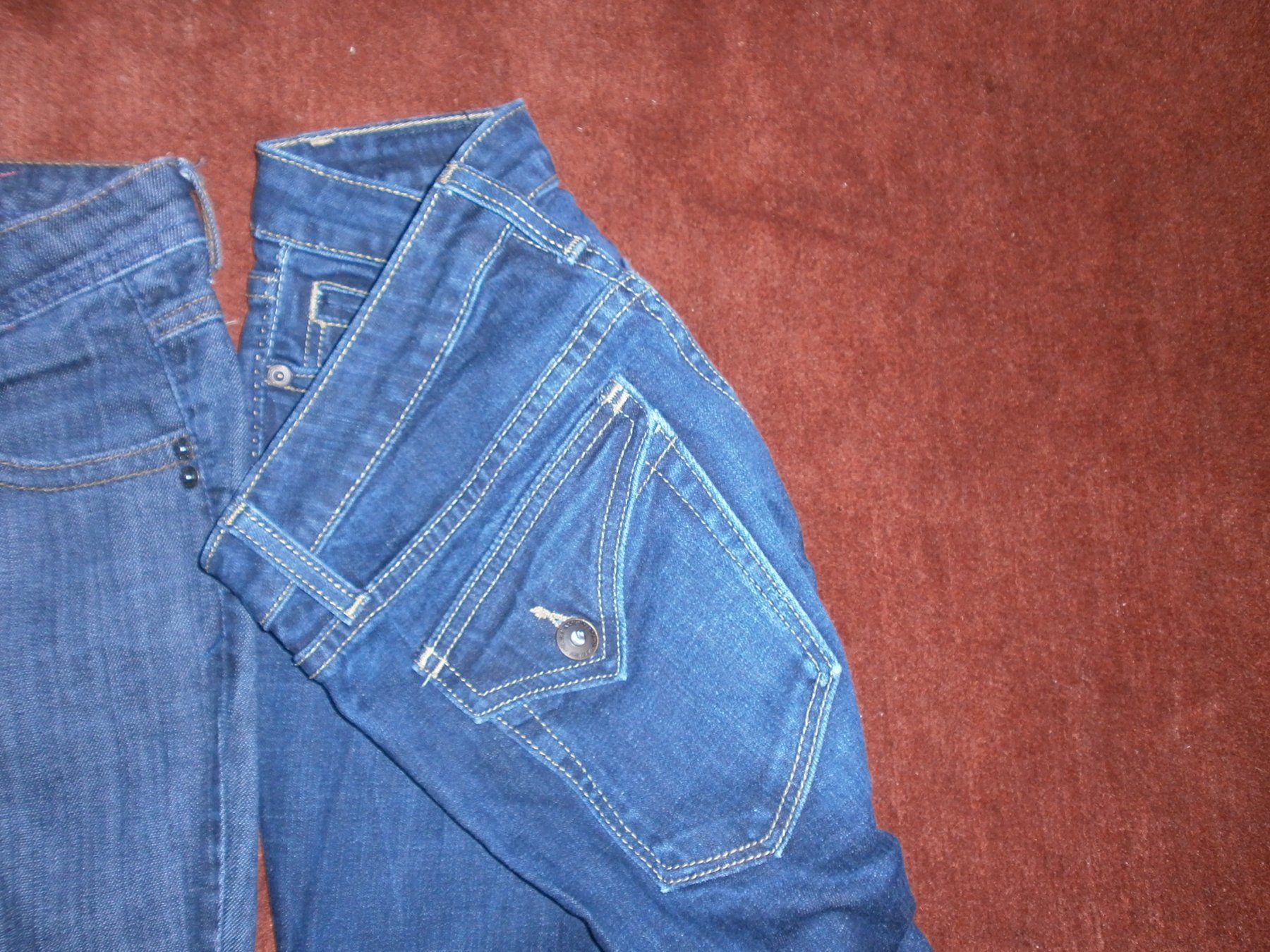 Hosen: Jeans 4 Paare – Gebraucht aus Feuerthalen von  9