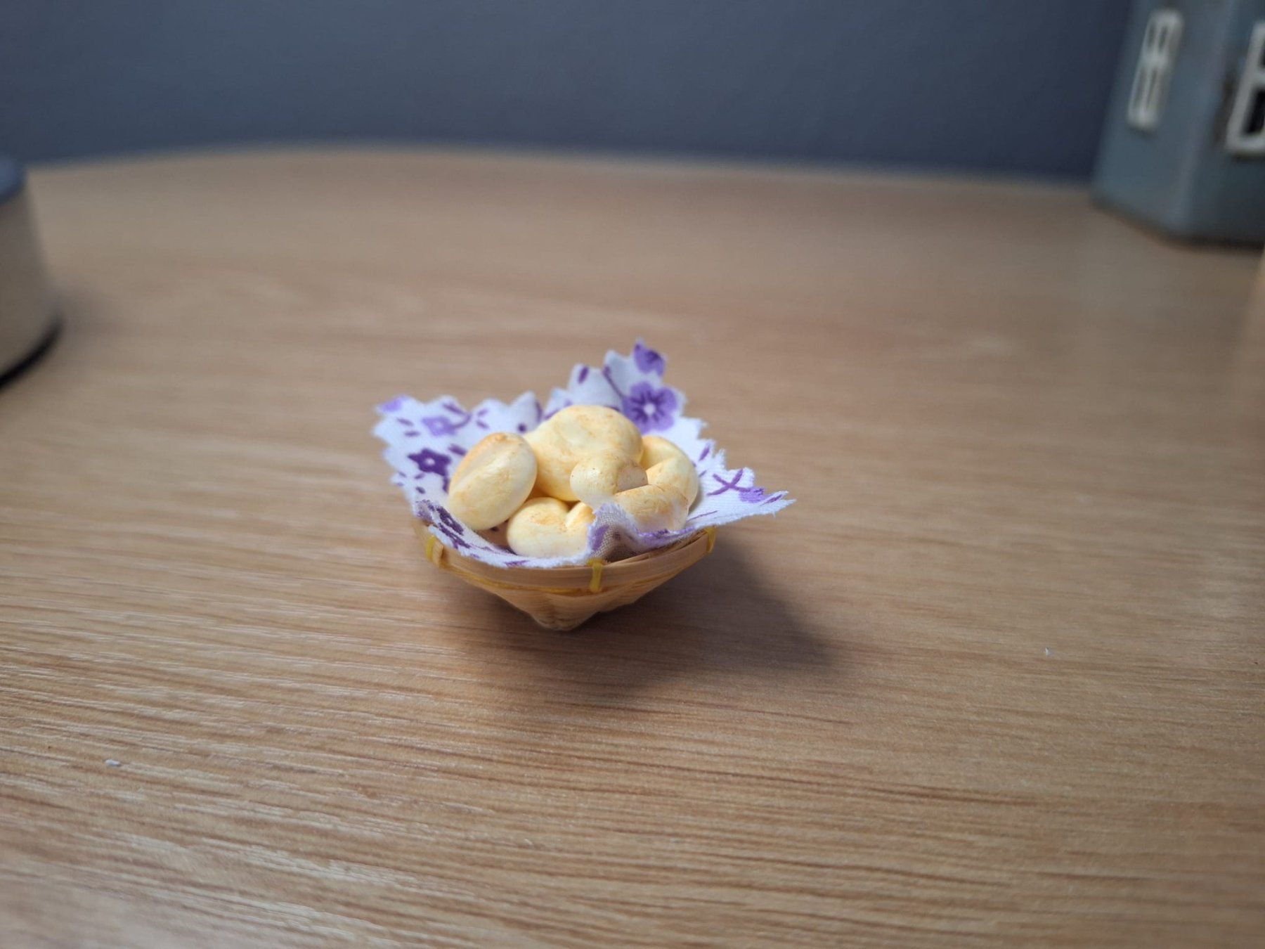 Puppenhäuser & -möbel: Handmade Weggli im Korb – Neu (gemäss Beschreibung) aus Zürich von HandmadeTinyFood 4