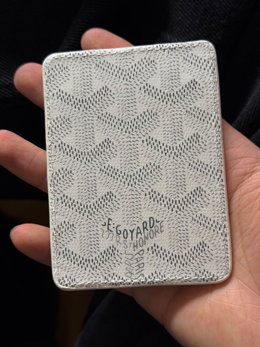 Apple Cover & Protezioni schermo: MagSafe Wallet White – Usato da Chur venduto da Madeys 1