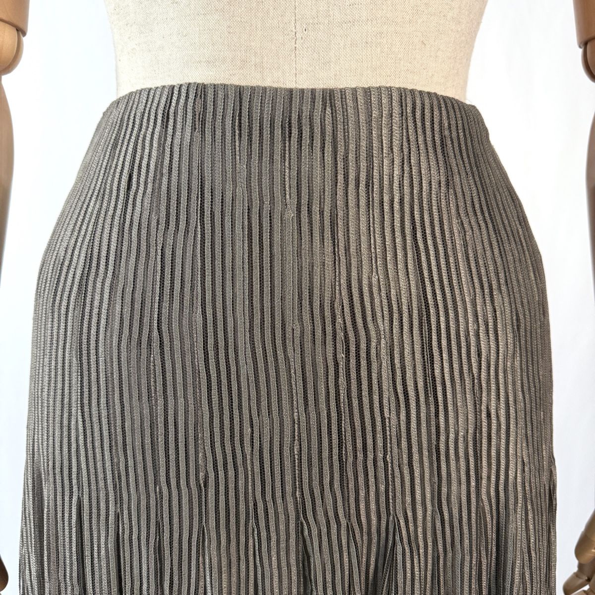 Akris Gonne: AKRIS Silk/Viscose Skirt – Nuovo (secondo la descrizione) da Emmen venduto da Nightingale_2022 3