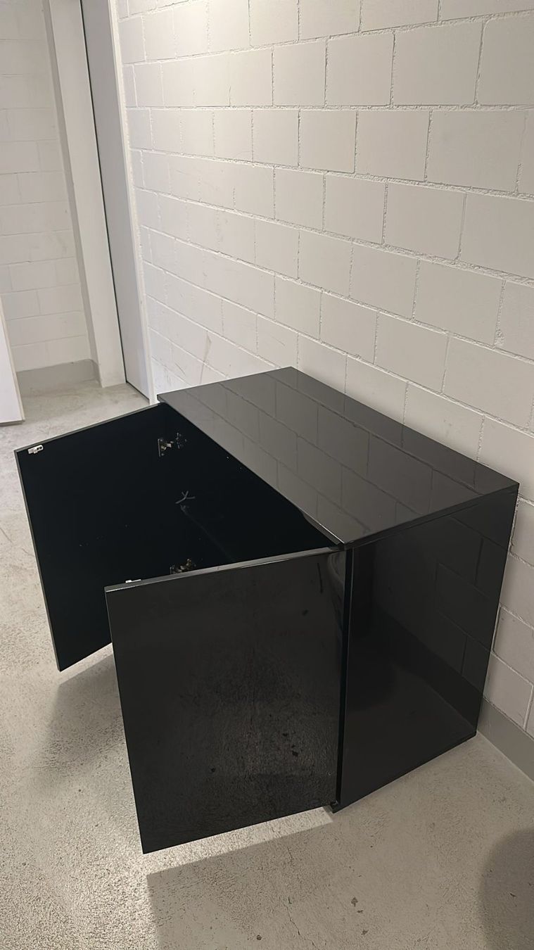 Schränke: Schrank, schwarz, 90x77x45 – Gebraucht aus Au ZH von pet_gy2n 1