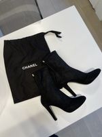 CHANEL Black Suede Ankle Boots (Taille-39,5)