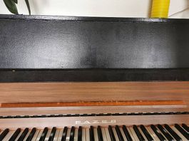 piano droit Fazer