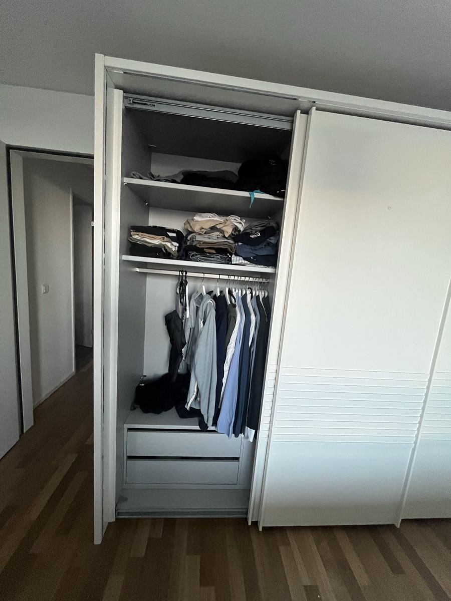 Armadi: Kleiderschrank  – Usato da Spreitenbach venduto da Nikita_Sarda19 4
