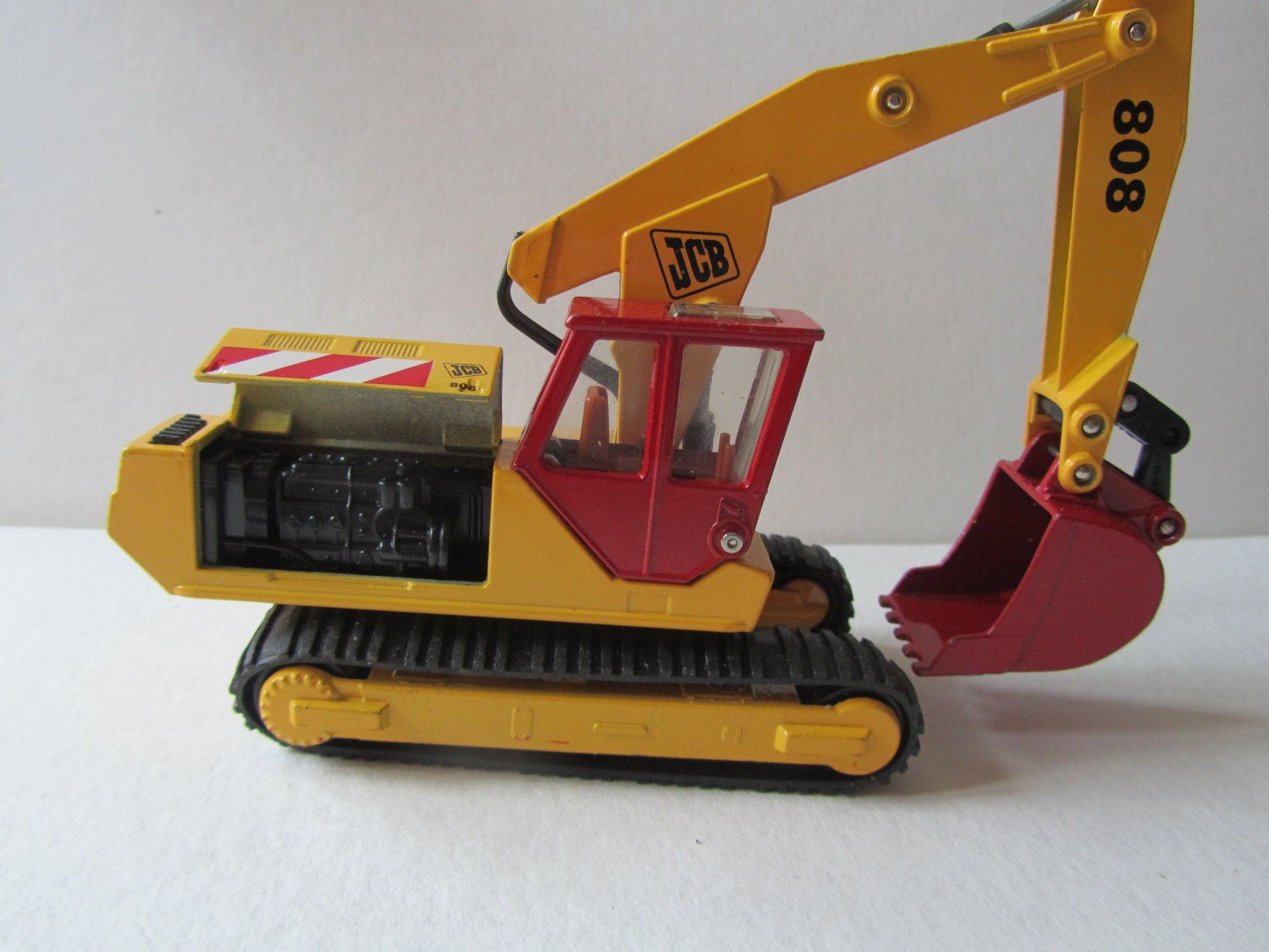 Matchbox Voitures modèles: JCB 808 Bagger, Matchbox Super Kings – D'occasion à Weiningen ZH par dietsch57 3