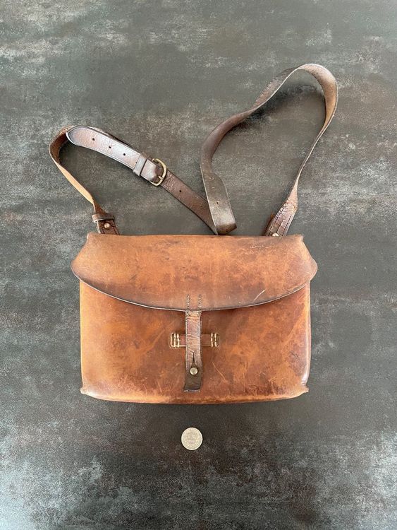 ANCIENNE SACOCHE DE plombier EN CUIR. EUR 20,00 - FR
