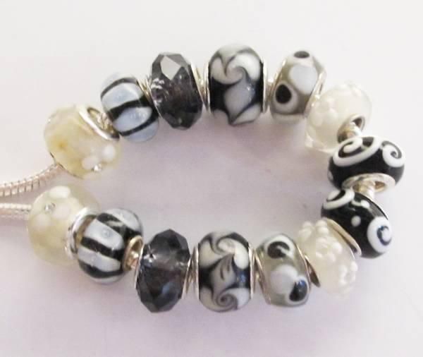 Ciondoli: Set mit 14 Stk. Beads, Glasperlen – Nuovo (secondo la descrizione) da Schwanden GL venduto da UHRKNALL