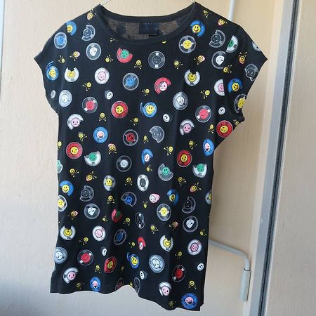 Divers tee-shirts à 1 franc l'unité