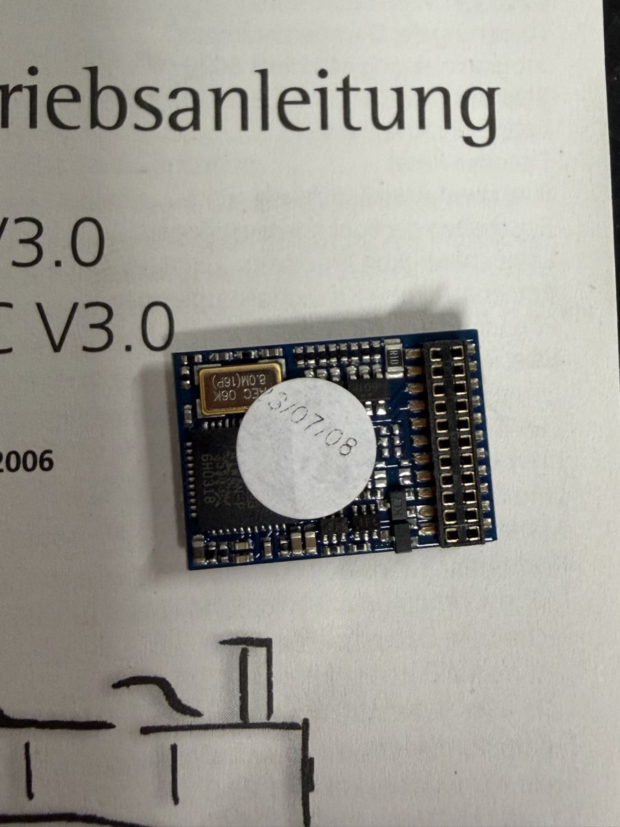 Esu Modellini di ferrovie: ESU Digital Decoder LokPilot V3.0 – Usato da Granges VS venduto da alci95 1