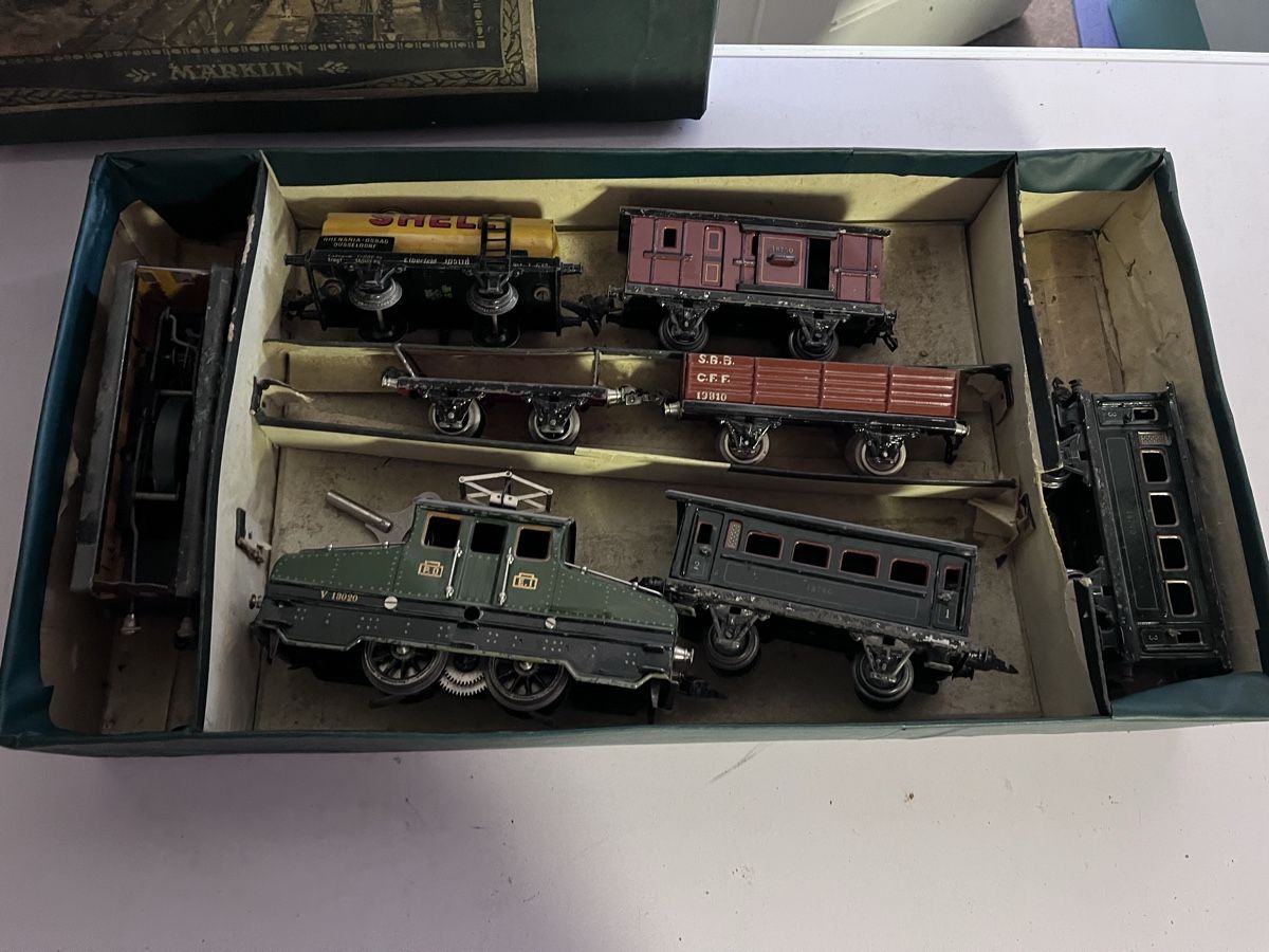 Märklin Modellini di ferrovie: Märklin Eisenbahnwagen  (40) – Usato da Glattfelden venduto da maa_qcj8