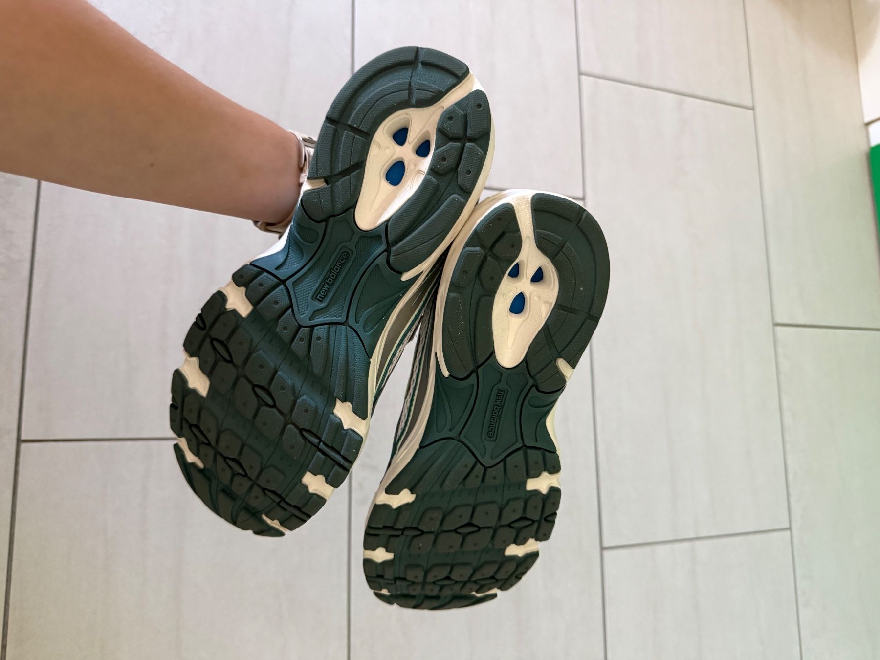New Balance Scarpe da uomo: New Balance UNISEX – Nuovo (secondo la descrizione) da Losone venduto da AriCol1512 2