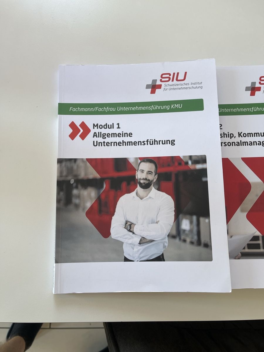 Libri: SIU KMU Lehrmittel: Module 1-6, gut erhalten – Usato da Herzogenbuchsee venduto da mmmhd5 1